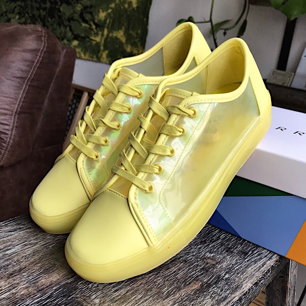 1 pair left! 6.5 Katy Perry Iridescent sneakers - Picture 8 of 14